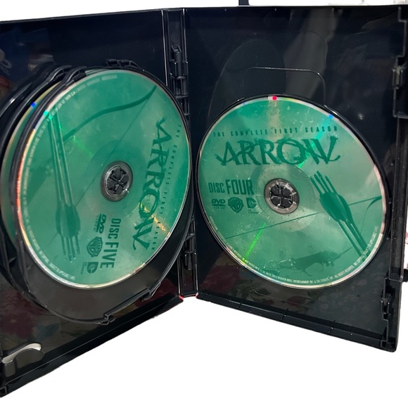 Arrow Tv Show The Complete First Season DVD Set - Picture 2 of 5